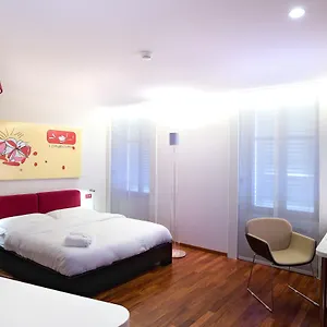 **** Hotel La Cour Des Augustins Boutique Gallery Design Schweiz